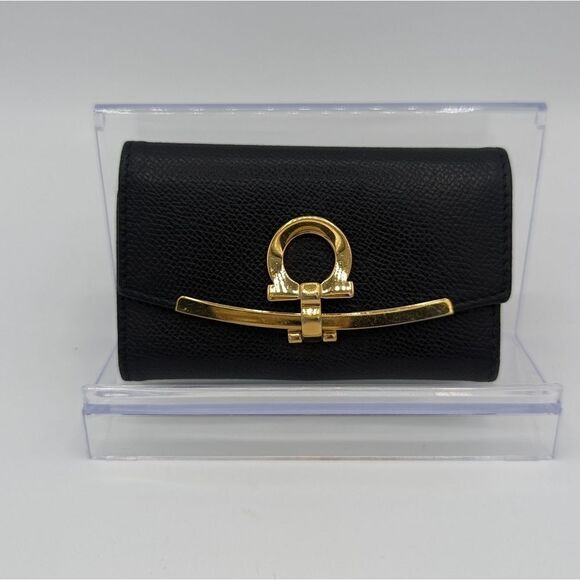 Salvatore Ferragamo Keyholder - Picture 1 of 3